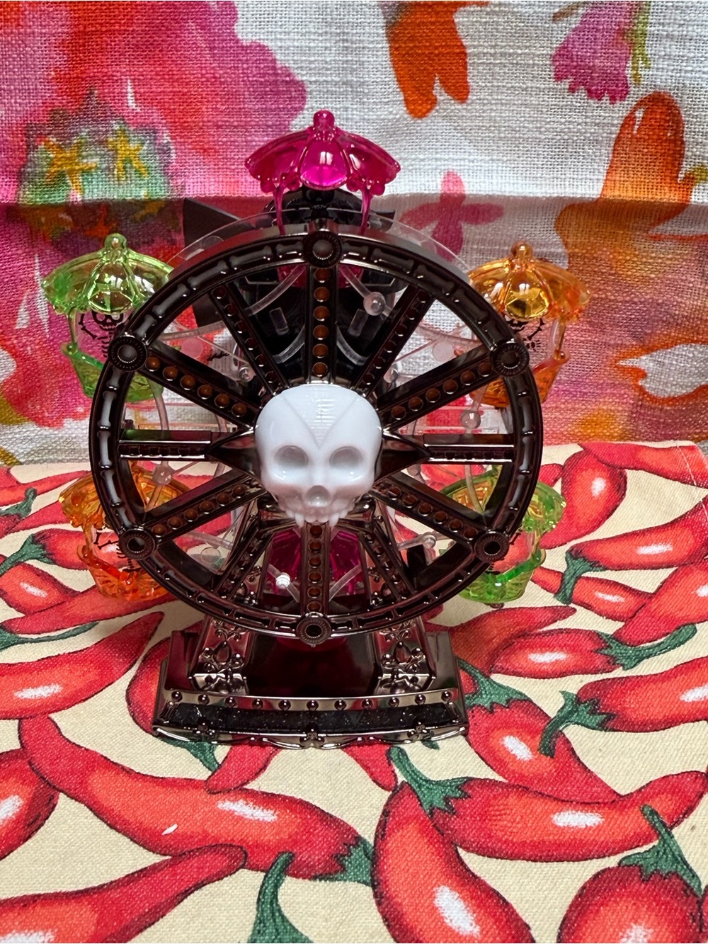 Skull Ferris Wheel Light Up Wallflower  - Multicolor